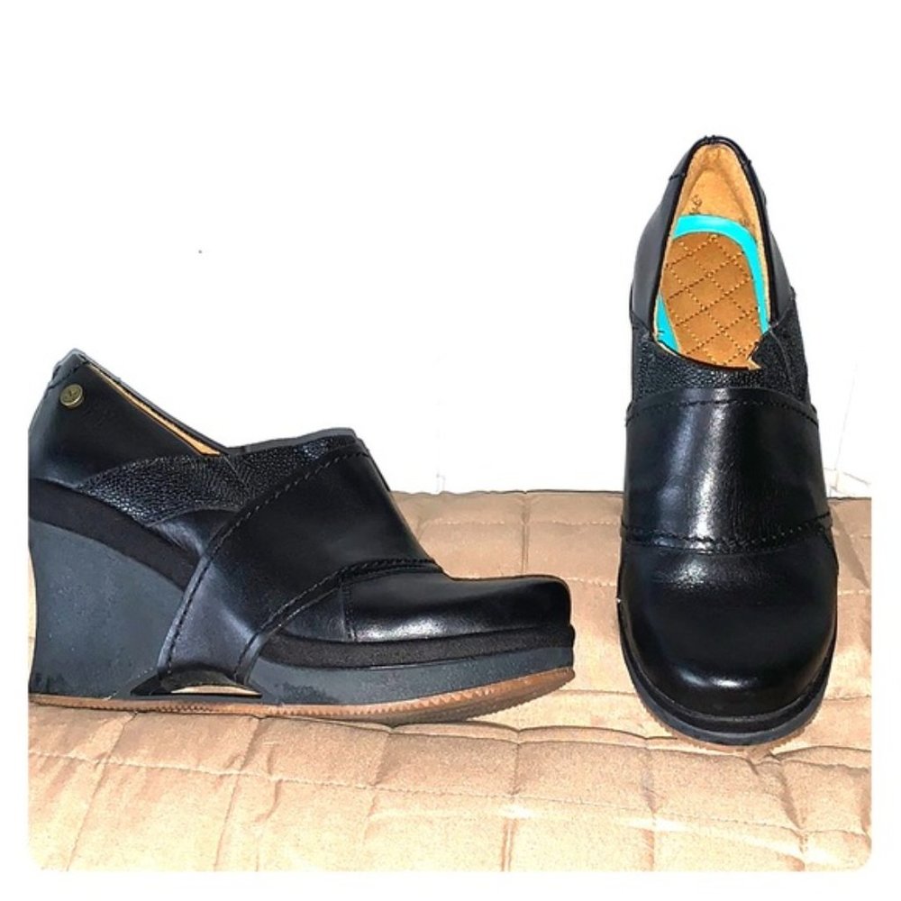 Comfy Mozo black platform Non slip
